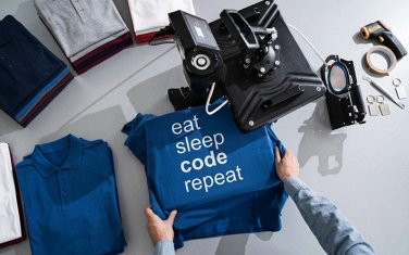 The Ultimate Gift of Belonging from Custom T-Shirt Manufacturers in Delhi